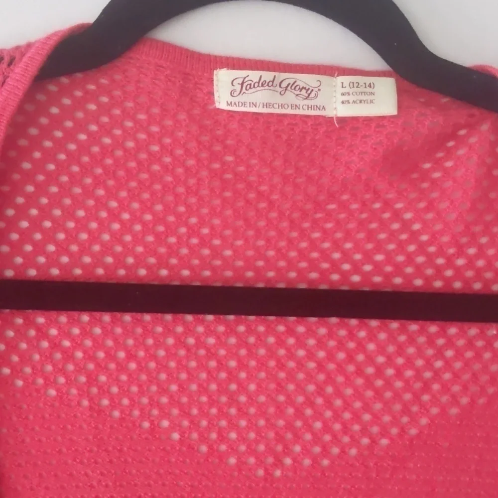 Faded glory asymmetrical hem salmon color sweater. Size large.